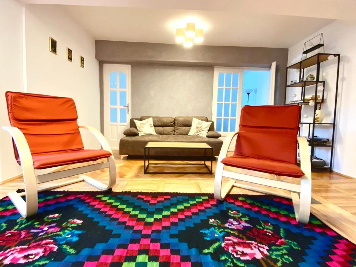 Appartamento Barlog Braşov Esterno foto